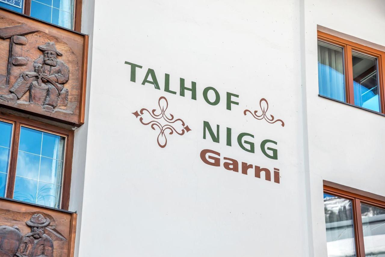 Heart Hotel Talhof Nigg サンクト・アントン・アム・アールベルク エクステリア 写真